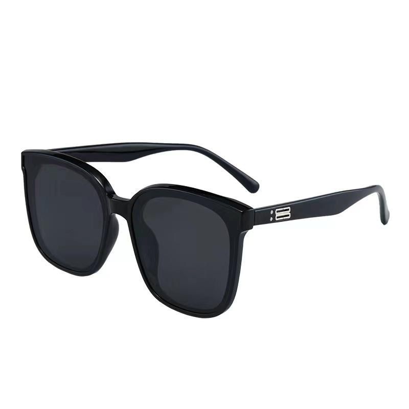 TR90 Women Sunglasses Big Square Frame UV400 Protection Fashion Female Sun Glasses High Quality Lightweight