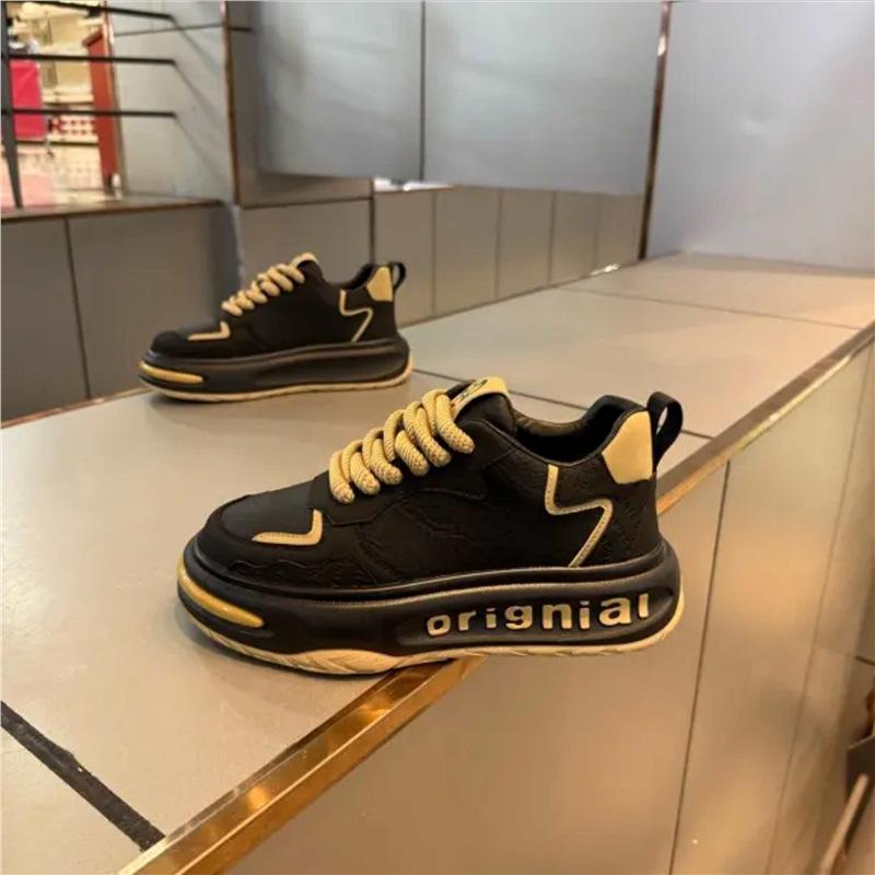 Farblich abgestimmte Papa-Trend-Frühlings-Neue Weichsohlen-Leichtgewicht-Freizeit-Board-Schuhe