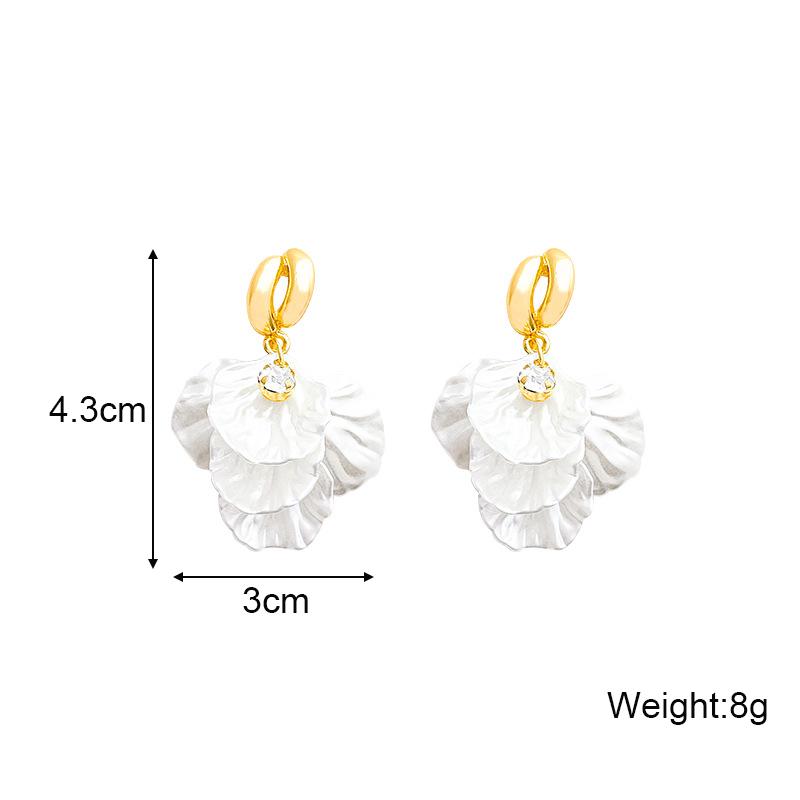 White Acrylic Petals Pendants Hanging Earrings for Women Lovely Multi-layers Flower Dangle Earrings New In Fashion Jewelry