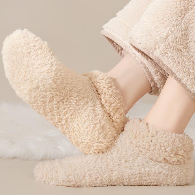 Women's Plush Slipper Socks with Anti-Slip Sole, Thick Coral Fleece Winter Floor Socks for Home and Sleep, 1 Pair