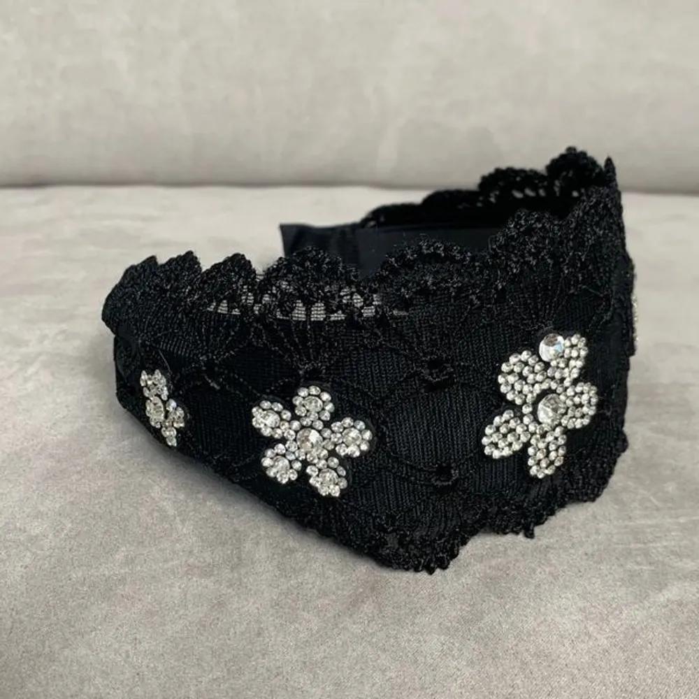 Flower Cubic Wide Hairband Black Luxury Headband