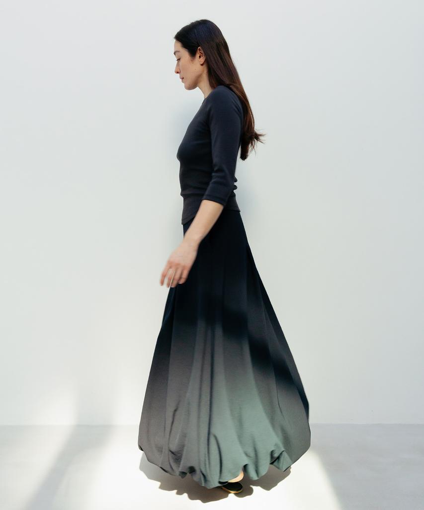 Beullaengkeulumumeon Pumpkin Skirt_Deep Navy