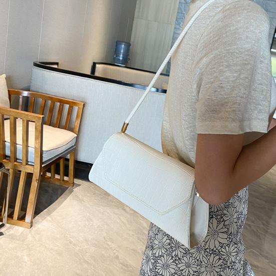 Women PU Leather Underarm Bag Fashion Shoulder Bag Stylish Top Handle Bag Lightweight Handbag for Shopping Dating Commuting
