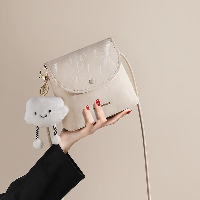 Bag women's autumn and winter new simple and fashionable bucket bag single shoulder messenger bag single shoulder women's bag
