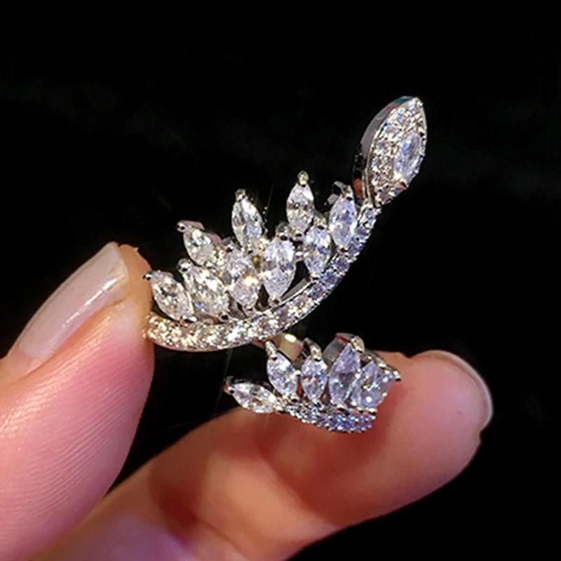 Huitan Bright Marquise Cubic Zirconia Rings for Women Fashion Exquisite Wedding Band Jewelry Chic Modern Adjustable Accessories