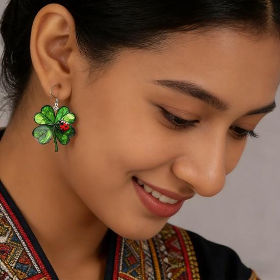 1 Pair Four Leaf Clover Earrings for Women Small Green Clover Ladybug Earrings Anniversary Birthday Valentine's Day Engagements Jewelry Gifts for Mom
