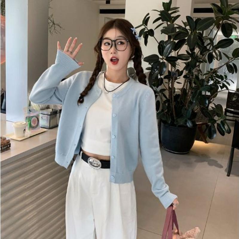 Soft and Versatile Cardigan Jacket, A New Early Autumn Sweater and Knitted Top for Women