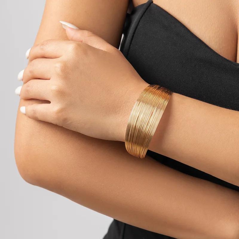 Náramky z nerezové oceli  Wire Wrap Otevřený široký manžetový náramek Náramek pro ženy Šperky Vintage kovový náramek Ženský