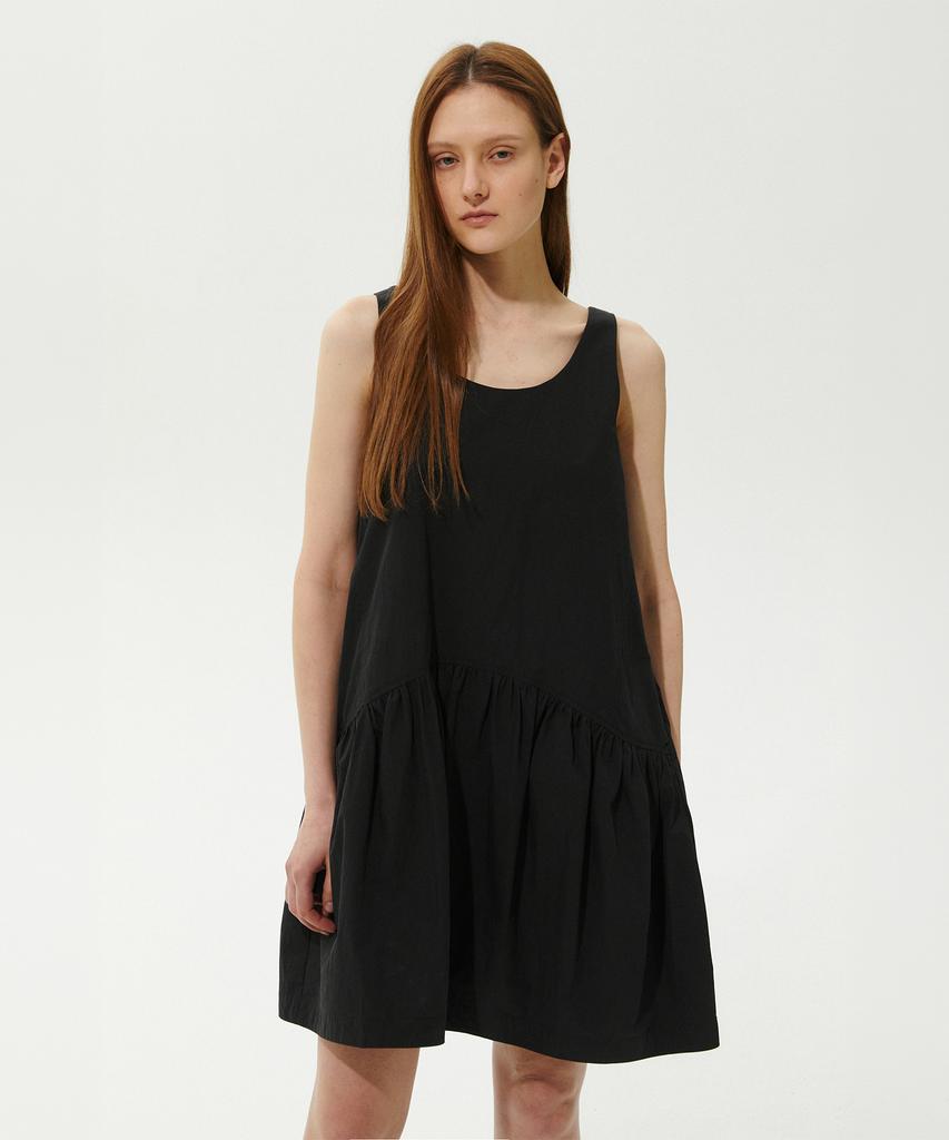 Plack Woman Summer Sleeveless Shirred Dress Black