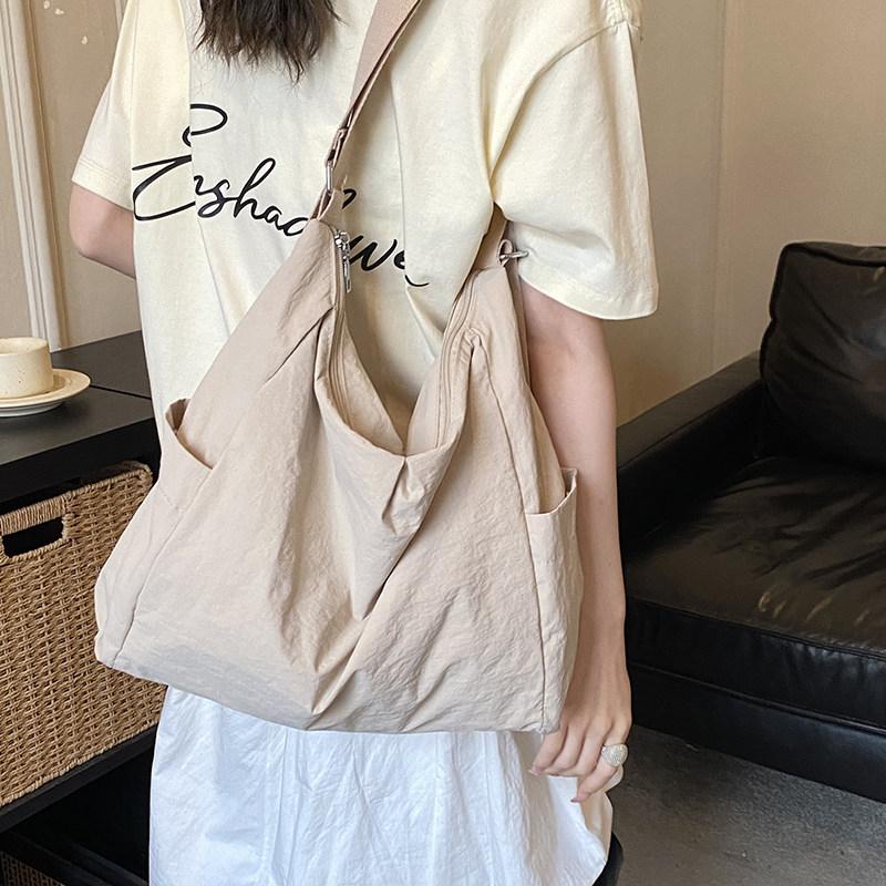 2026 Neue Multifunktionale Nyl Casual Tasche Konvertierbarer Crossbody Rucksack Große Kapazität Vielseitige Sport Sling Tasche