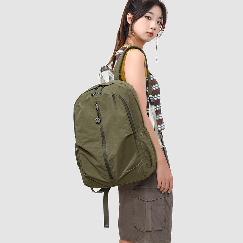 Schoolbag casual backpack women's new fashion ultra-light waterproof large-capacity backpack daily commute leisure travel schoolbag
