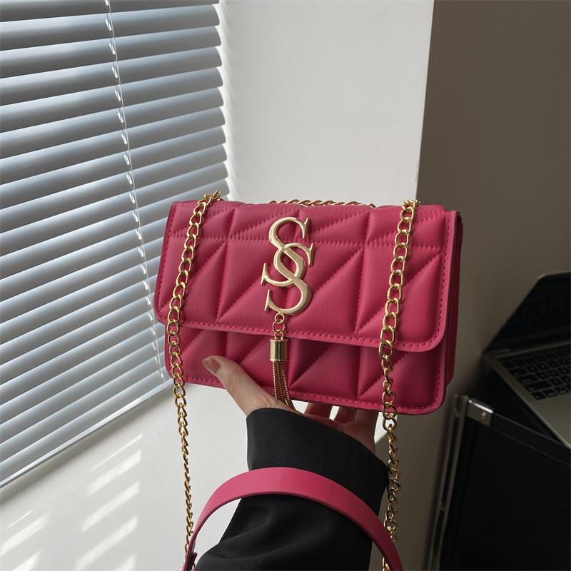 Stilvolle kleine quadratische Tasche Trendige lässige Umhängetasche für Damen in Schwarz Weiß Braun und Rosa