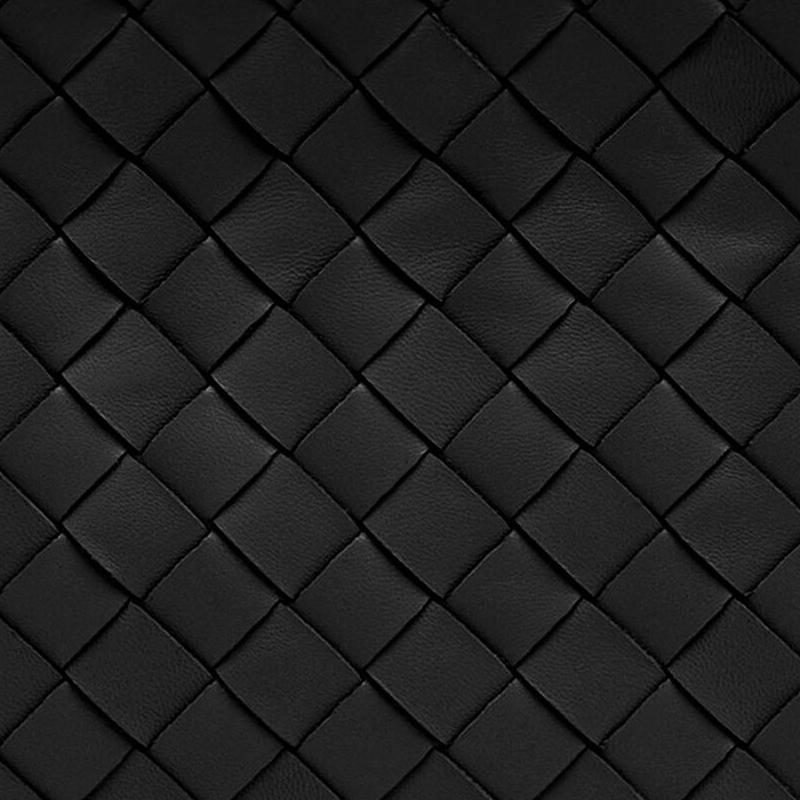 Bottega Veneta Intrecciato Woven Zip Closure Lambskin And Cowhide Leather Clutch Small Women Clutch Black 608230VCPP28425