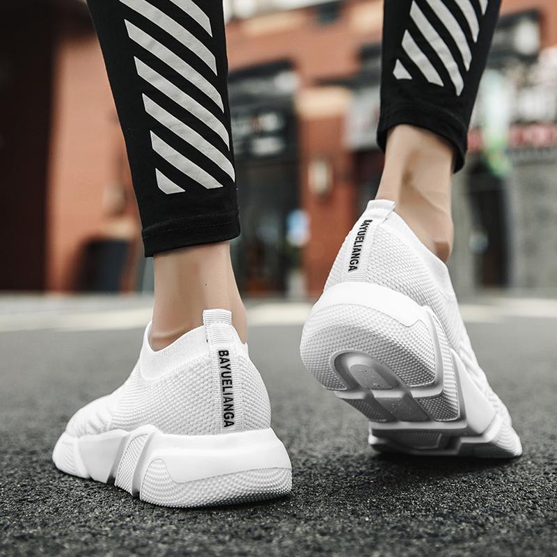 Chaussettes antidérapantes pour Couple, grande taille, résistantes à l'usure, respirantes, à la mode, chaussures de sport de plein air, décontractées, poussée d'un pied
