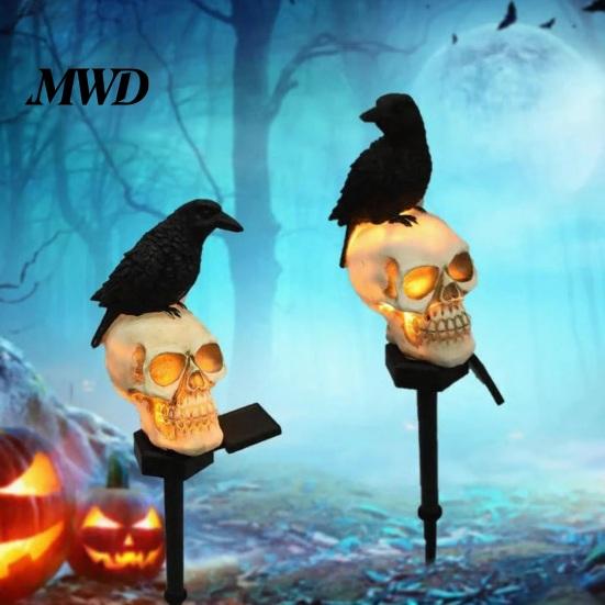 Solar Powered Pathway Lighting LED Crow Skull Light, Waterproof Halloween Gothic Decorative Stakes for Flowerbeds On Skeleton Head Stake Lamp Garden,
