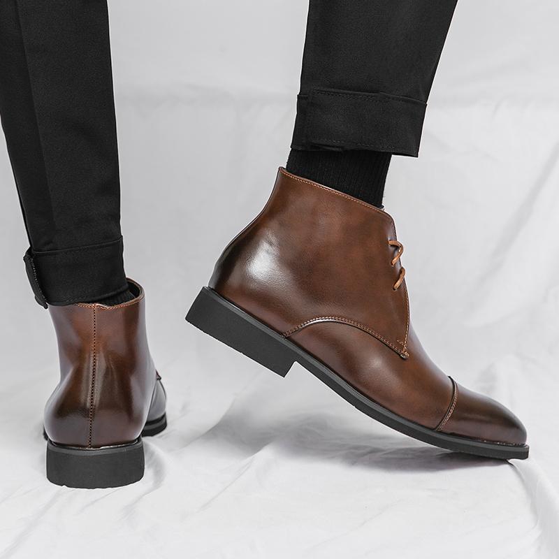 Mode Nya Vintermode Spetsiga Svarta Bruna Snörskor Ankelstövlar Trend Herr Casual Lyx Höga Skor Zapatos Hombre Vestir