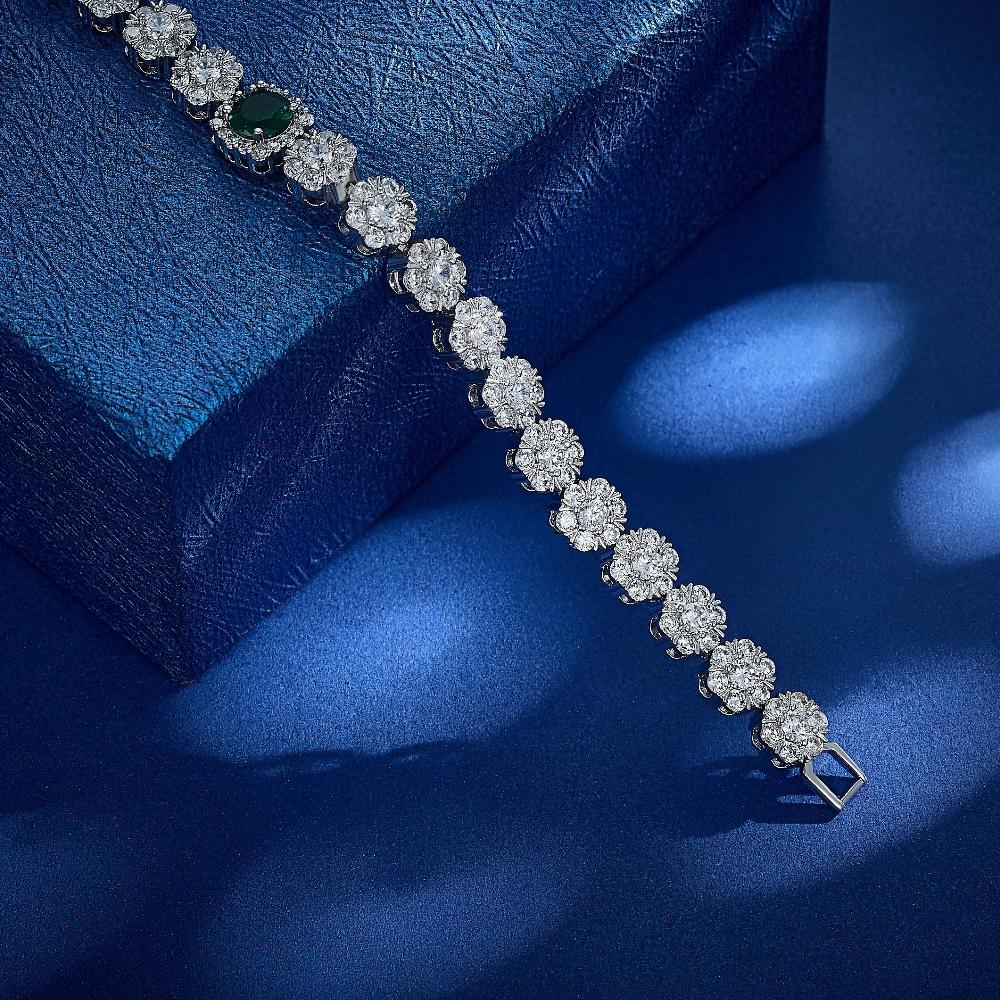 Luxurious Green Round Zirconia Bracelet White Floral Zircon Ladies Bracelets Elegant Sparkling Jewelry