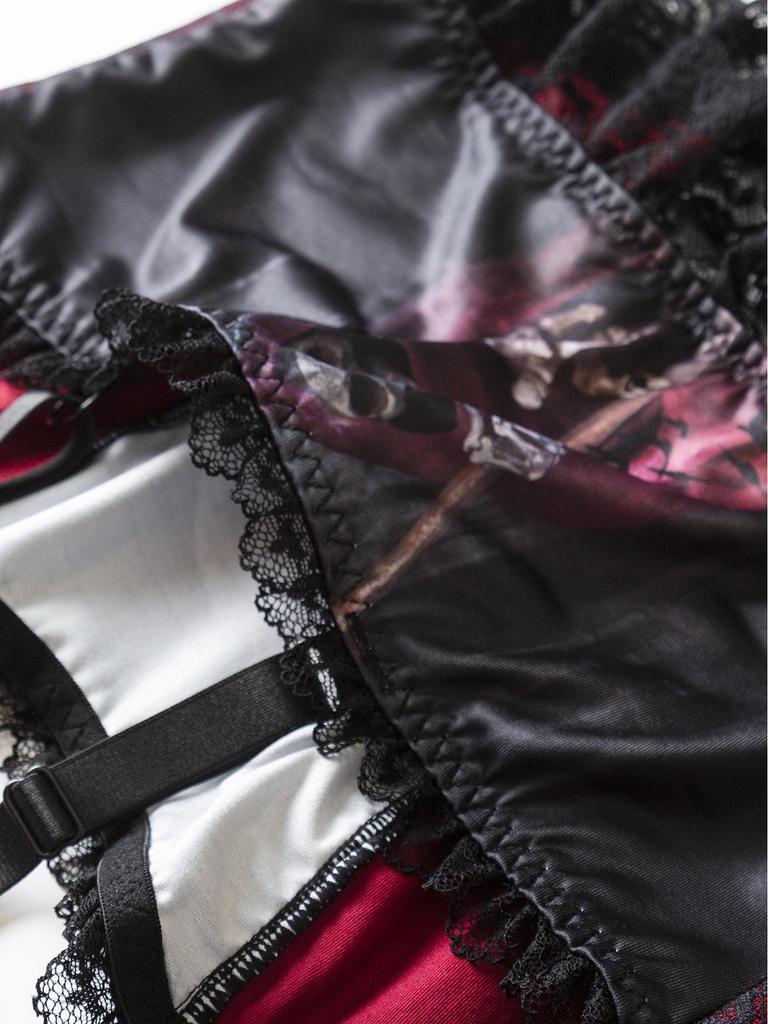 Dark Goth Death God Print Lace Patchwork Camisole - Fast Delivery Hot Girl Crop Top