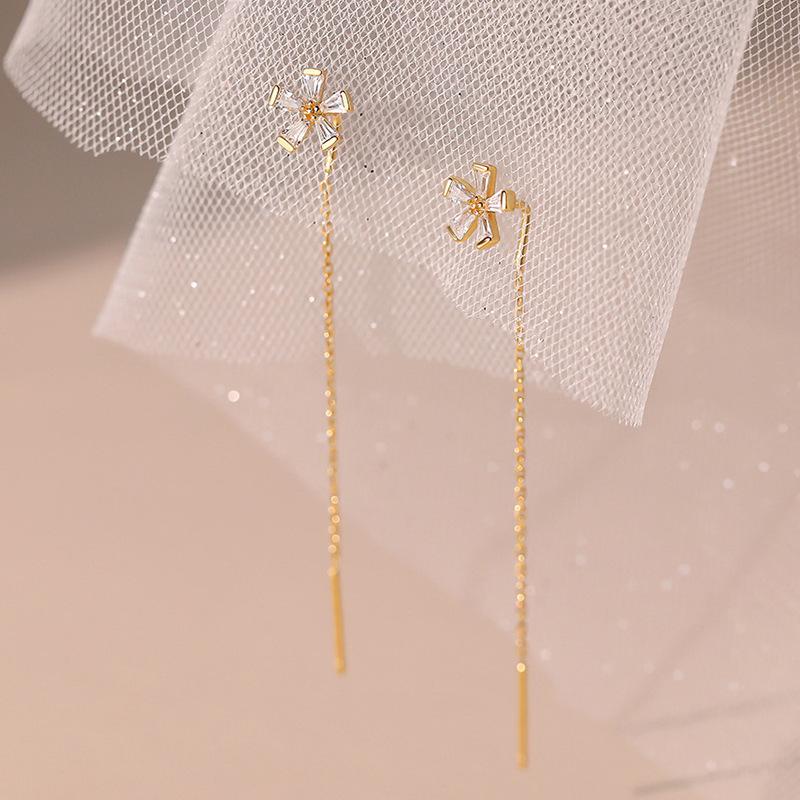 Flower Zircon Fringed Ear Line Female Xiaohongshu Recommends Simple Commuting Mori Elegant Exquisite Five-Petaled Flower Earrings