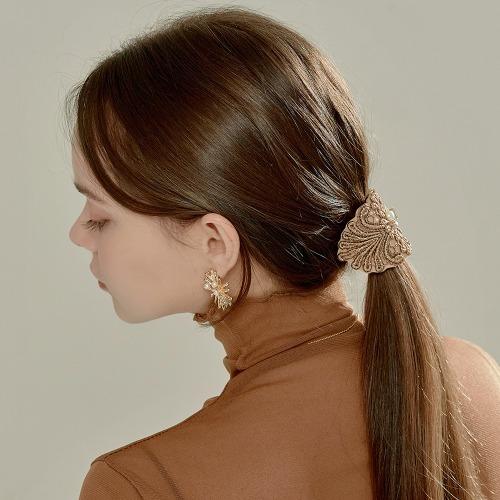 Besty Feather Florish Wave Hair Cuff (Feather Florish Wire Pony Hook)
