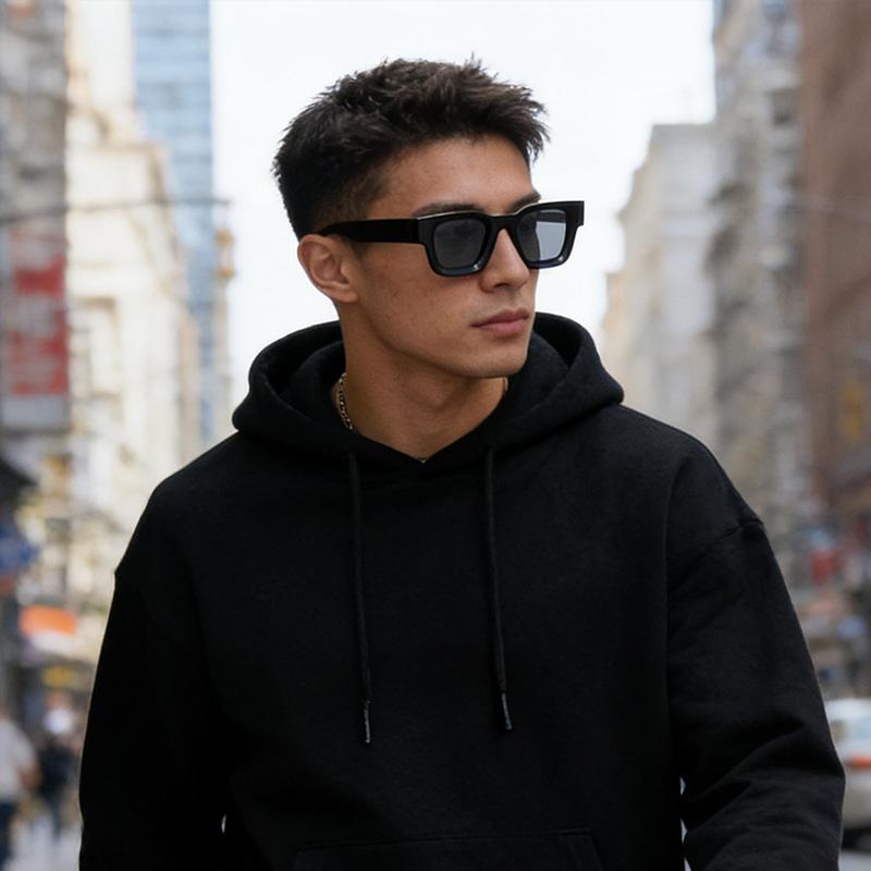 Simple Square Fashion Plastic Sunglasses for Men and Women Trendy UV Resistant Glasses Outdoor Sunscreen Sunshade Eyewear