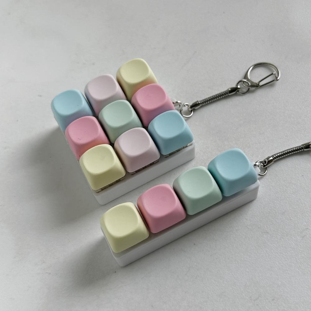 Afslappende 4/9 Taster Finger Tastatur Keycap Stresslindring Afstressningslegetøj Gadget Nøgleknap Fidget Nøglering Voksen