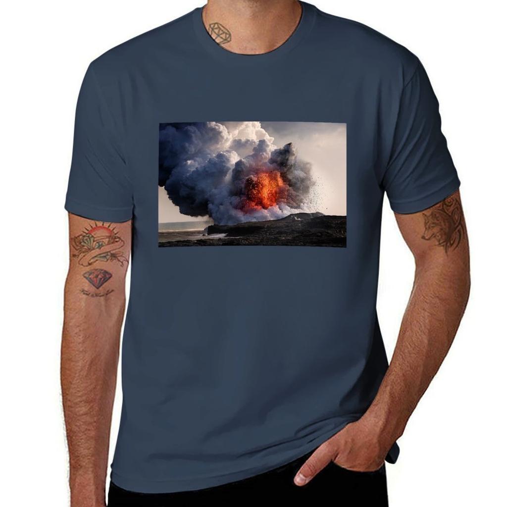 Kilauea Volcano At Kalapana 8 T-Shirt Holiday Simple Tee Shirt