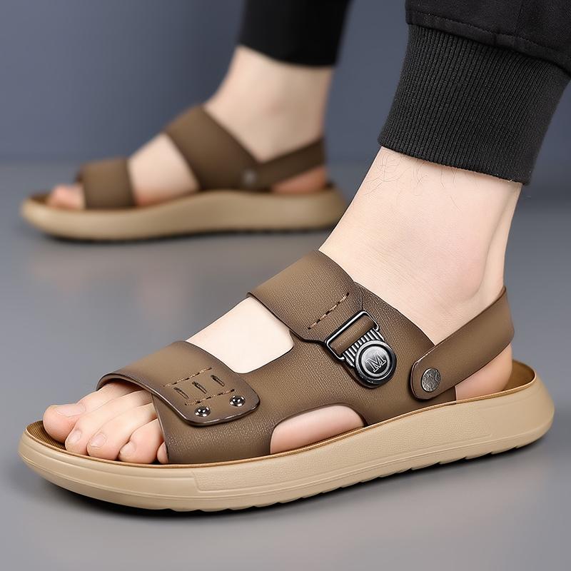 Fashion Men Outdoor Mens Shoes Breathable Male Slippers Casual Footwear Summer New Men's Leather Sandals Luxury Open Toed Beach Sandals
