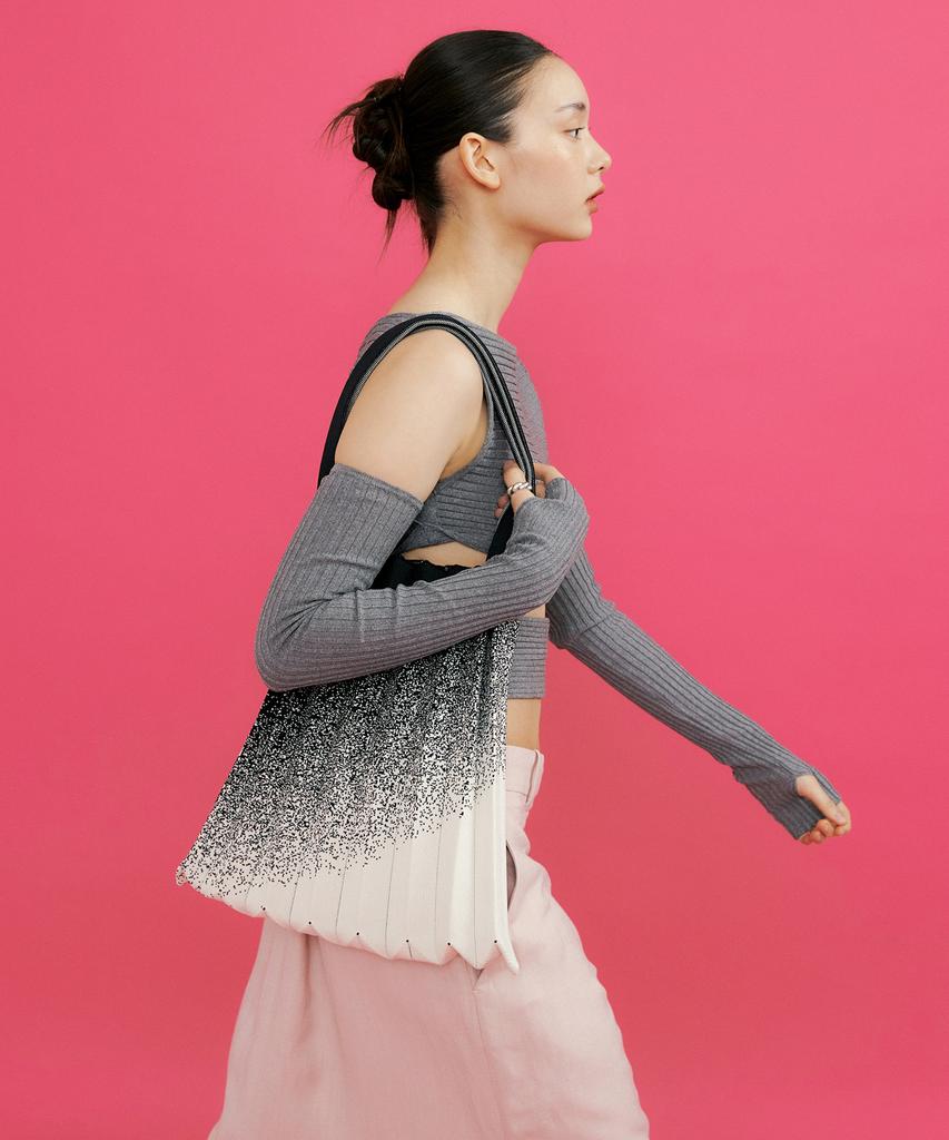 Pleatsmama Shoulder Bag White & Black