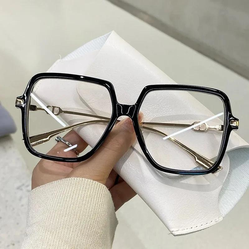 Stylish Large Square Eyewear Vintage Womens Lightweight Bloking Metal Frames Eyeglasses Trend Optical Computer Glasses