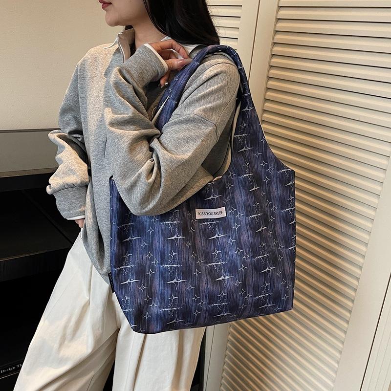 Trendy and Fashionable Student Commuting Single-shoulder Bag with Large Capacity Tote Bag
