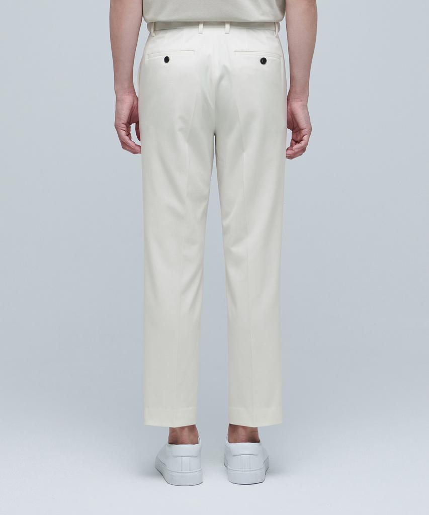 Musinsa Standard Lightweight Relaxed Tapered Hidden Banding Crop Slacks [Cream]