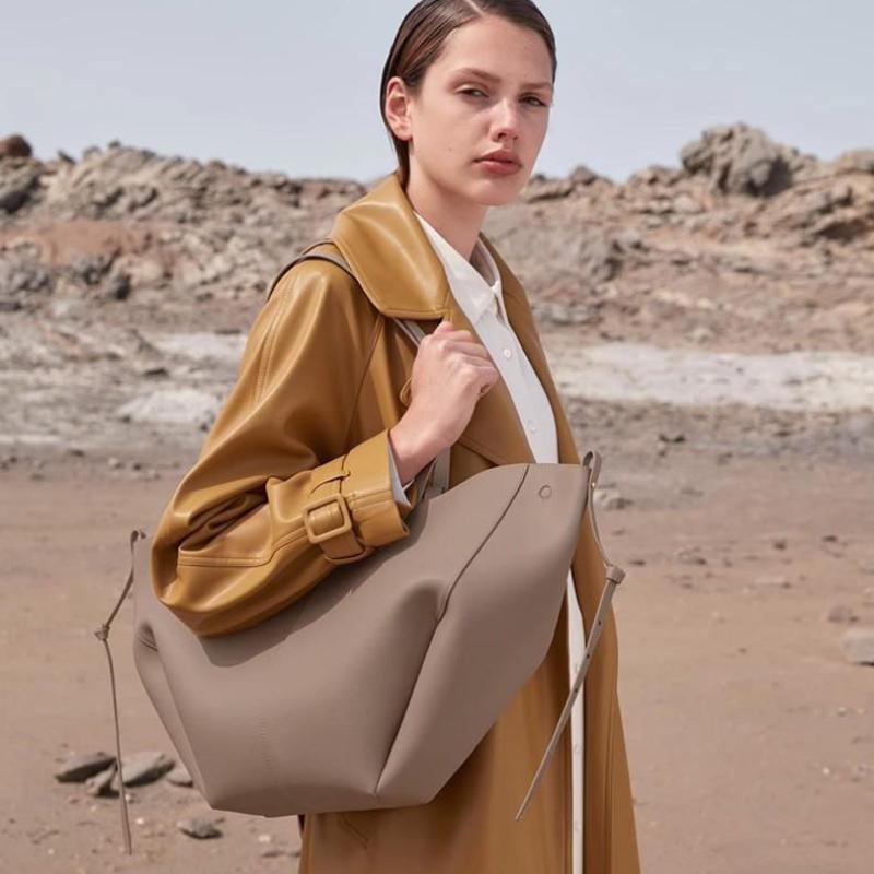 Frühlings-Einkaufstasche für Damen mit neuem Lychee-Muster, modisch, schlicht, große Kapazität, Knödel-Beuteltasche, einfarbige Schulter- und Unterarmtaschen für Damen mit kleiner Tasche