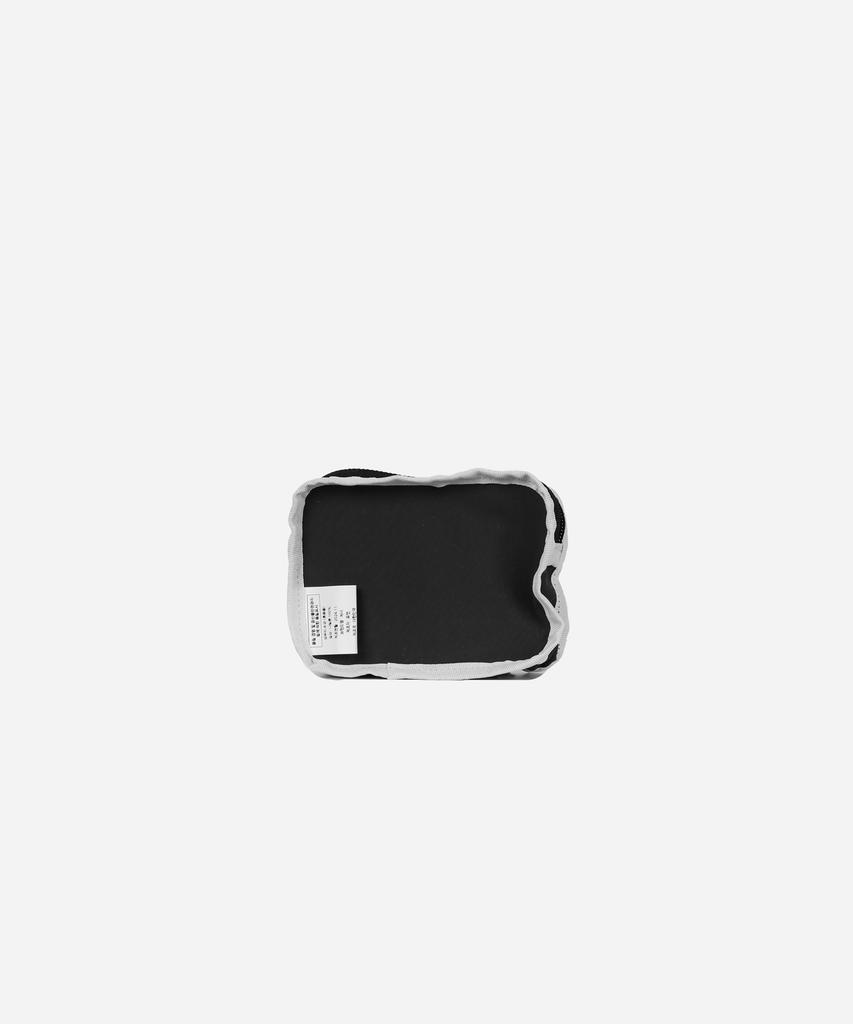 Jenner Card Recycled Nylon Pouch [Black]