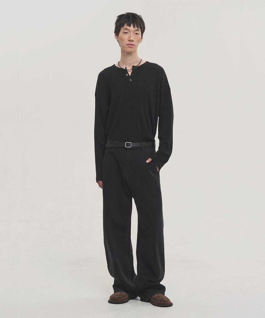 NOISE Ribbed Henley Neck Sleeve Knit - Black