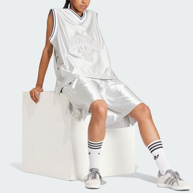 adidas Originals Premium Basketball Shorts mit einfarbigem Logo Damen Shorts Hellgrau IT9768