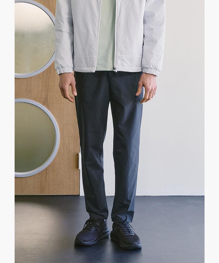 LECOQ Unisex Tapered Fit Woven Pants - Black Qr123Ept11