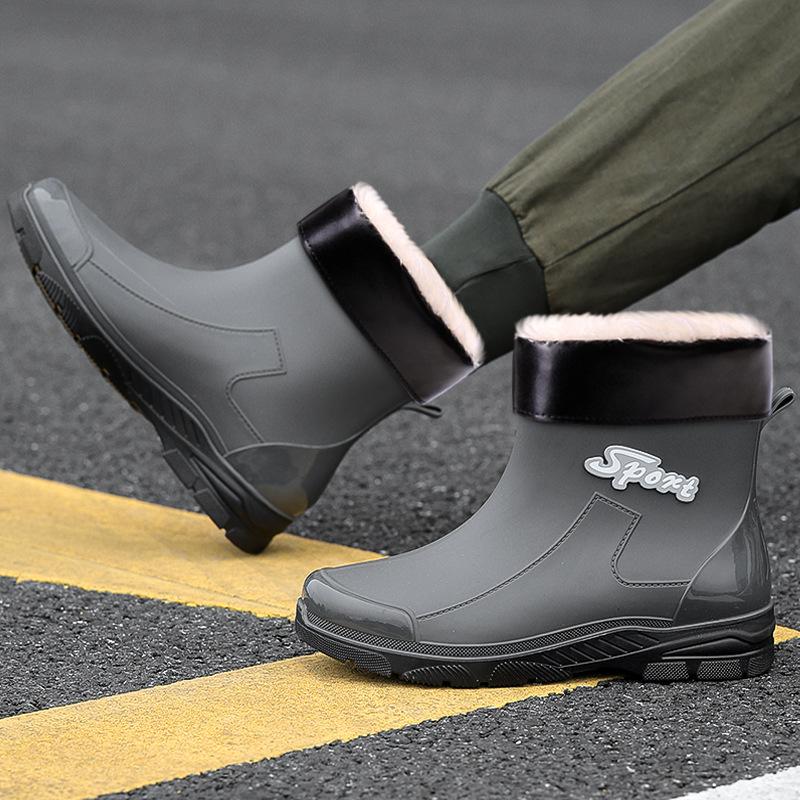 Fashion men's rain shoes medium tube rain boots non-slip short tube velvet fishing work shoes