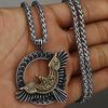 Vikingatriangel Odin Korpar Huginn och Muninn Halsband Amulett Rostfritt Stål Hänge Herr Mode Smycken Gåva