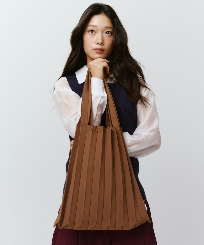 Pleatsmama New Shoulder Bag Camel