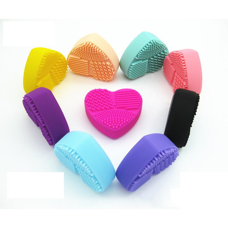 Premium Silicone Heart Make Up Brush Cleaner Pad With Timeless Design For All Brushes