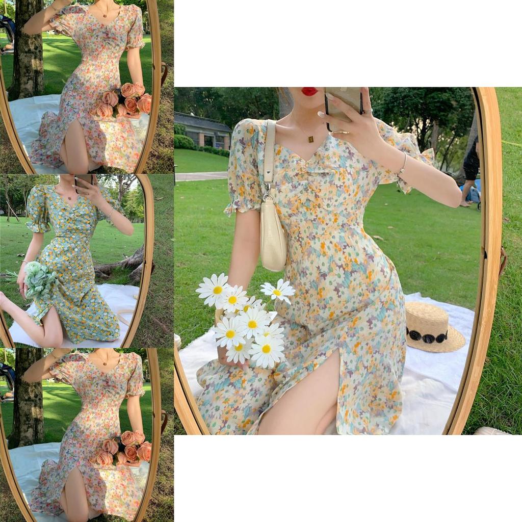 Sommerliches Blumenkleid in Übergröße mit V-Ausschnitt und Puffärmeln, perfekt für jeden Anlass