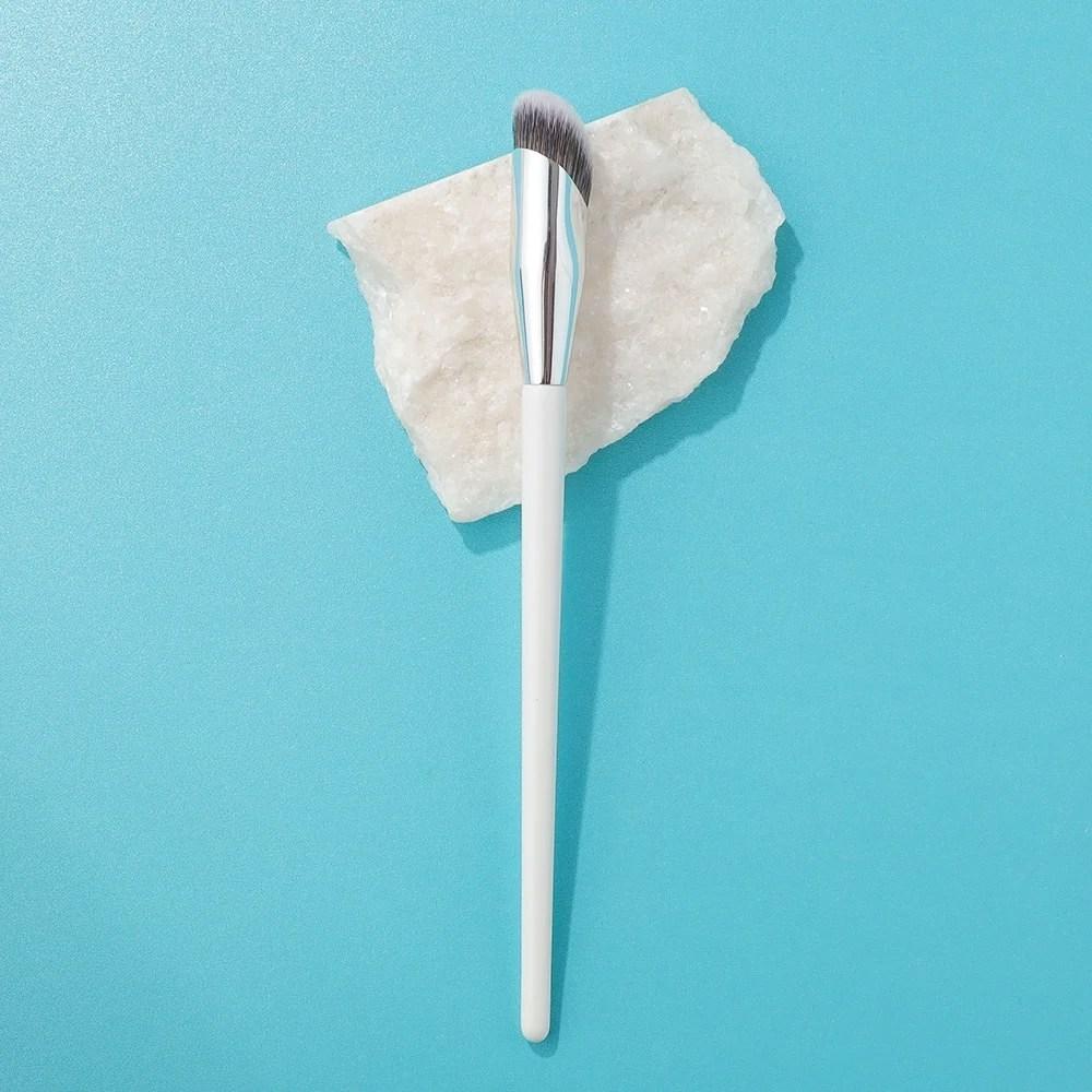 Angle Korea Concealer Brush Under Eye Makeup Cream Corrector Blending Brush Liquid Makeup Nose Contour F8, 1pc, 01 1pcs