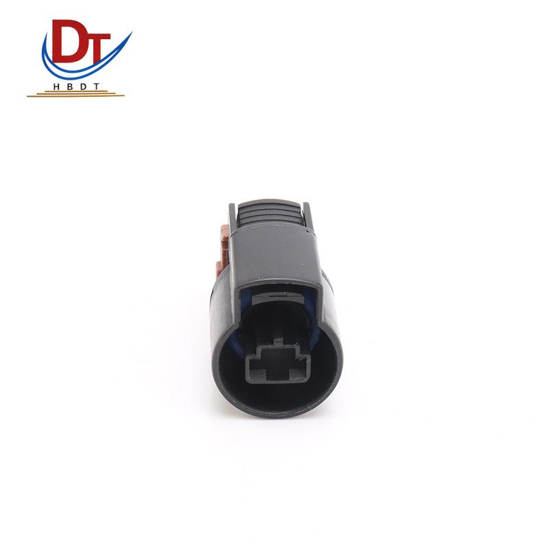Automotive Wiring Harness DJ7015Y-7.8-21 Plastic 1-Pin Connector Housing