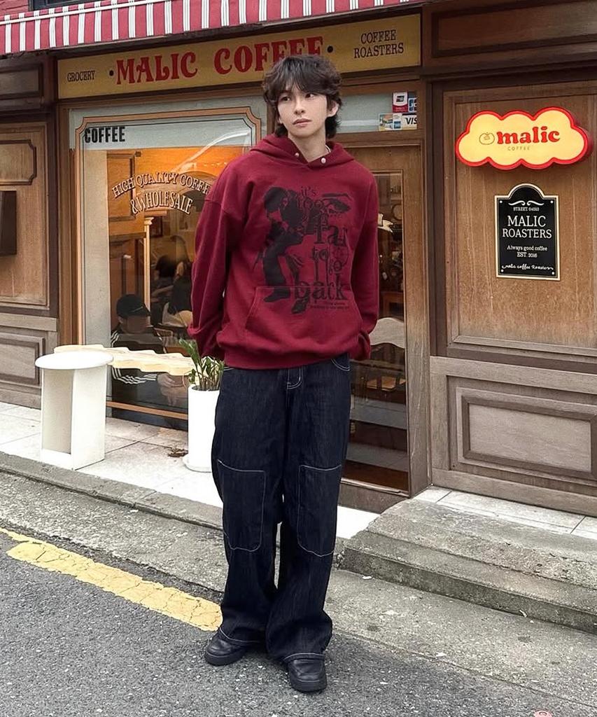 Vintage Artwork Hoodie_Burgundy