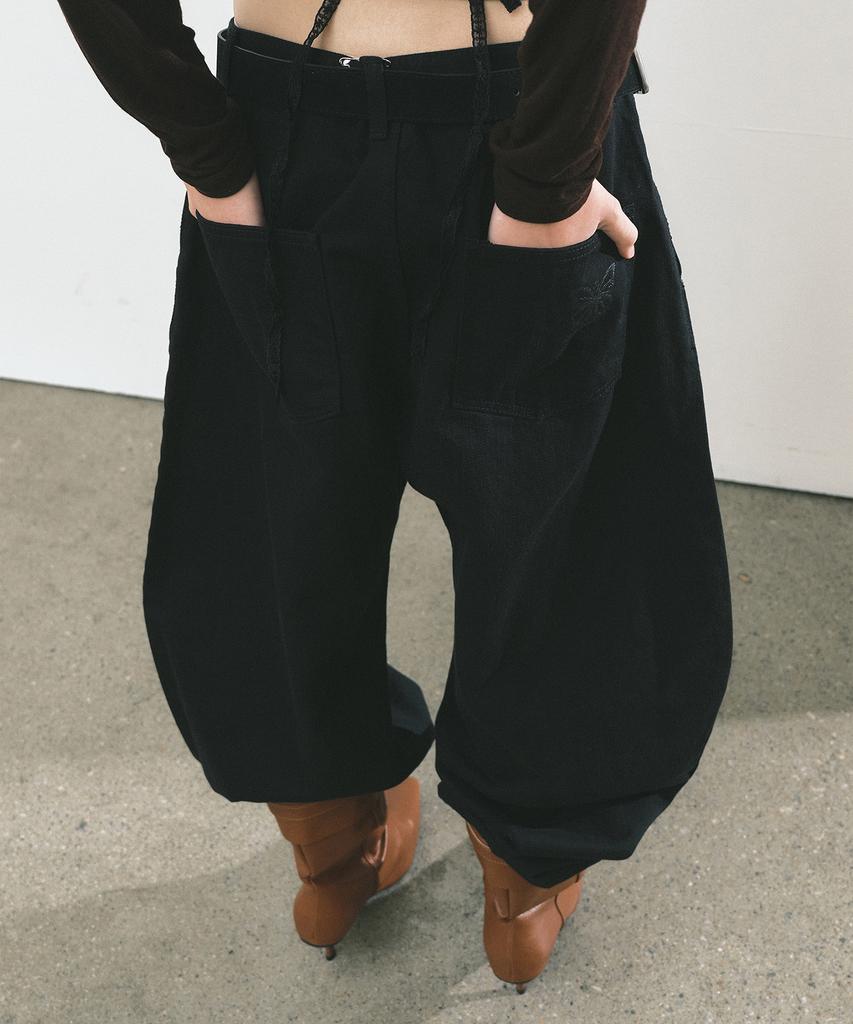 NICK&NICOLE Rivet Curved Wide Pants_Black