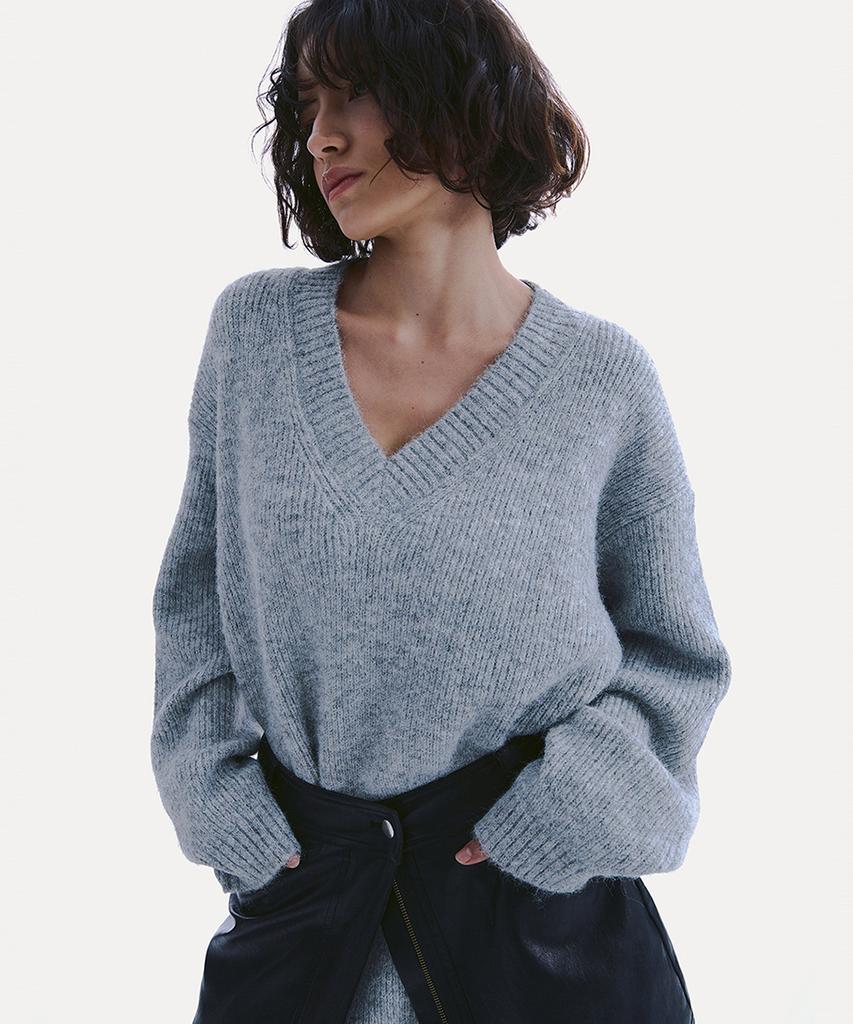Uusoo Wool Blend V-Neck Sweater_ Gray