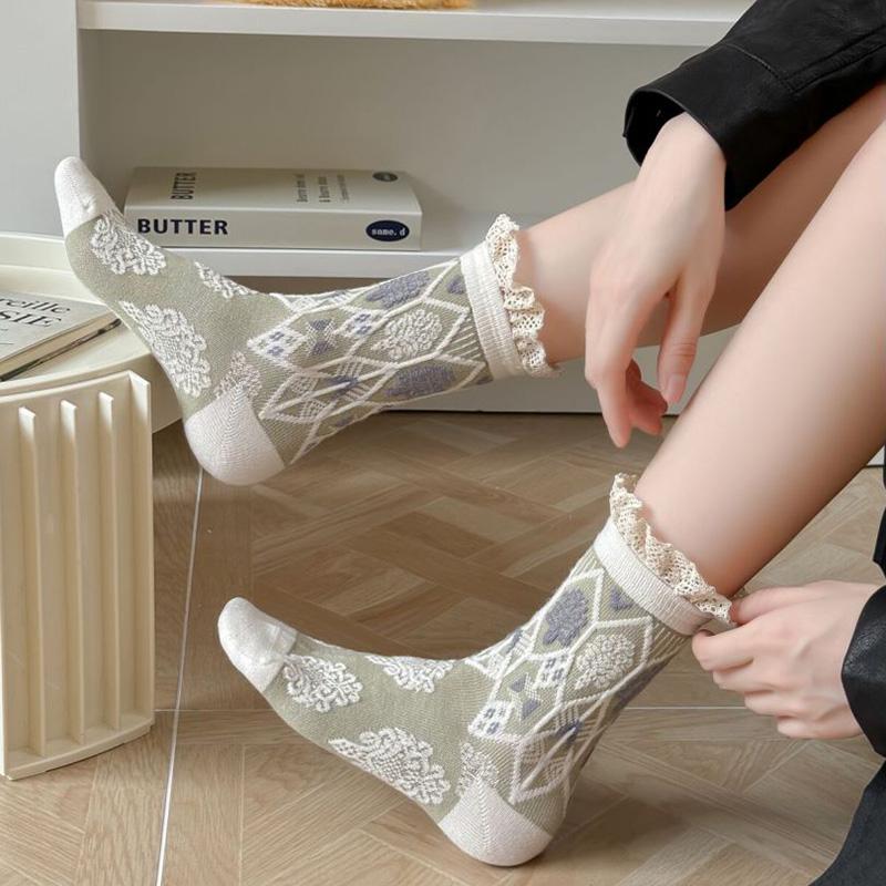 Luxury Socks Korean Fashion Women Harajuku Style Geometric 3D Textured Winter Thick Warm Cashmere Lace Designer Socks Vintage