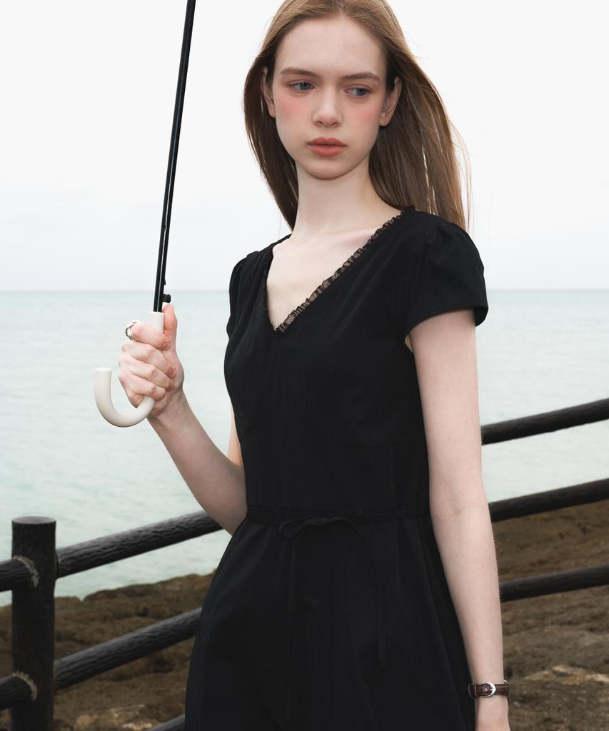 Dehebe V-Neck Flare Dress [Black]