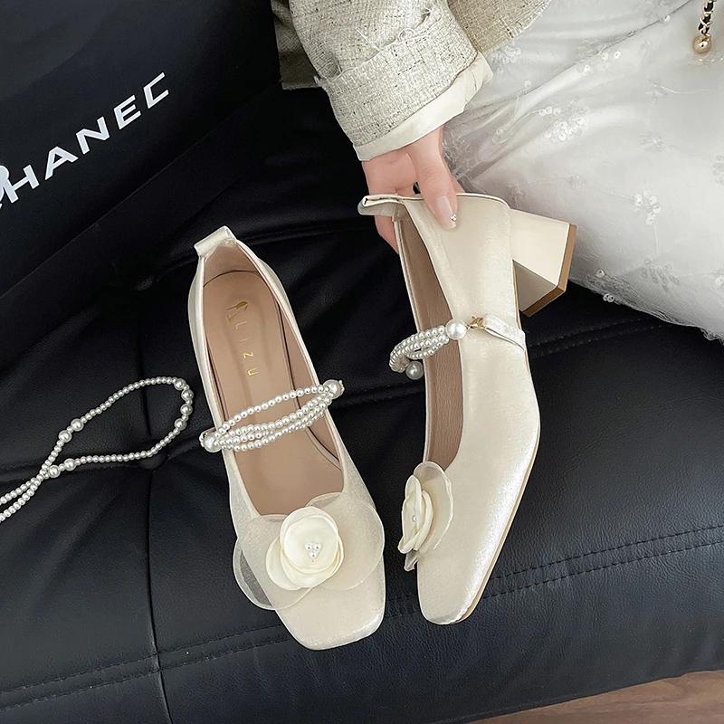 2026 New Chinese Sweet Flower Women Shoes Simple and Gentle Style Coarse Heel Camellia Mary Jane Shoes French Silk Wedding Shoes